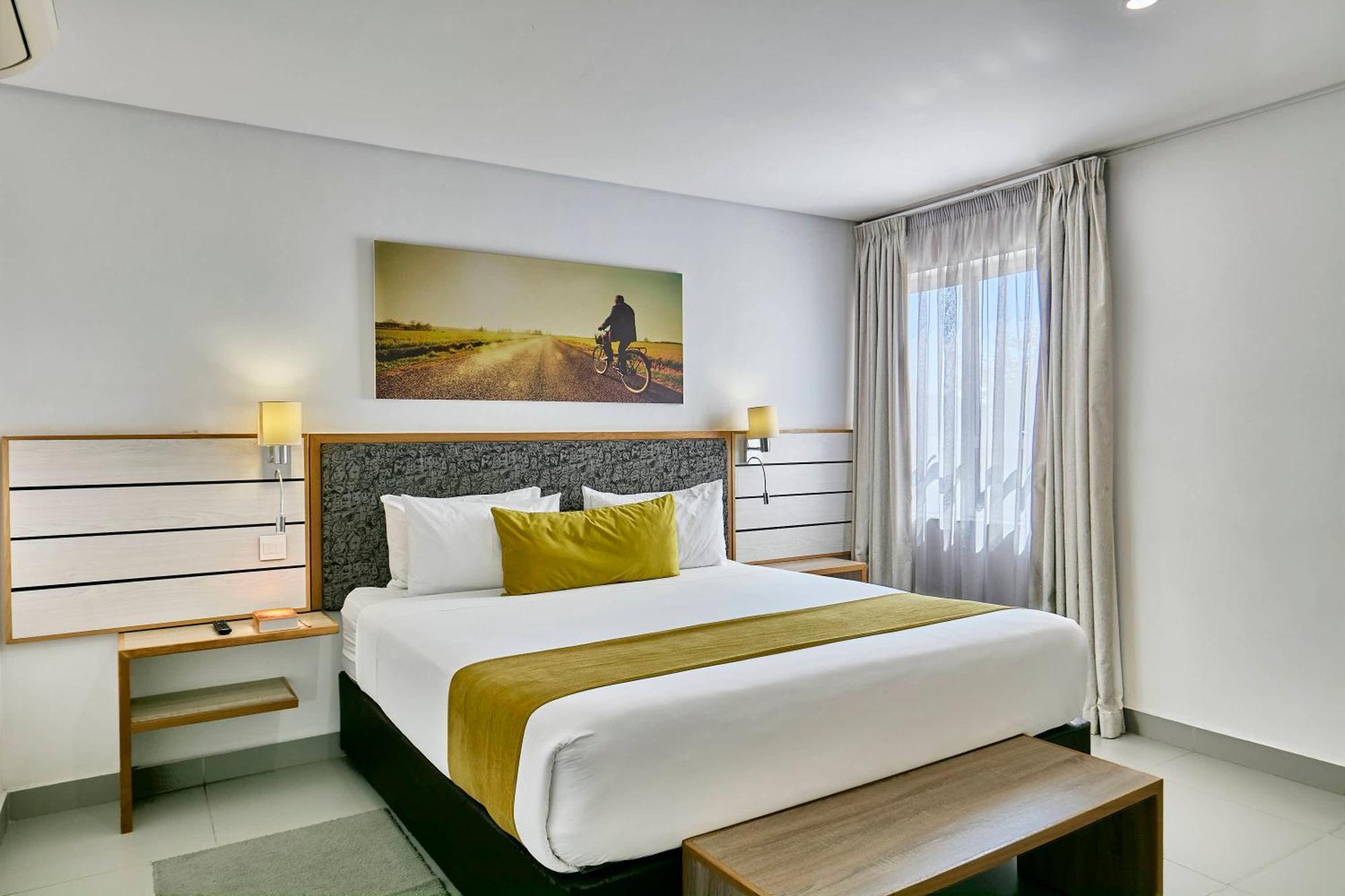 Travelodge Габороне Экстерьер фото